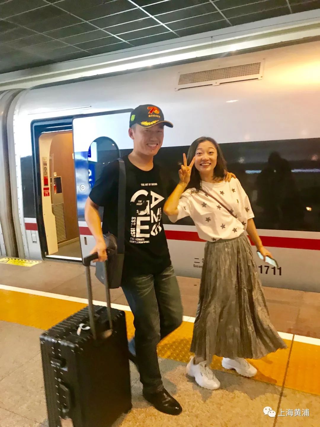 黄浦区人民武装部军事科参谋陈佳仪：“国庆阅兵这一天，我从*安门天**前走过”