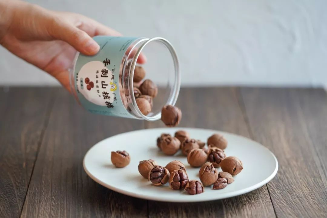 正宗非手剥山核桃,非常好吃又好剥的野生山核桃