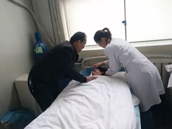 未央正能量|社区广场上演惊险一幕，他们争分夺秒抢救生命……