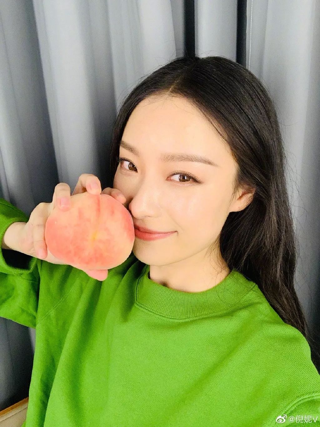 李佳琦出国10支起囤的必买唇膏，是它