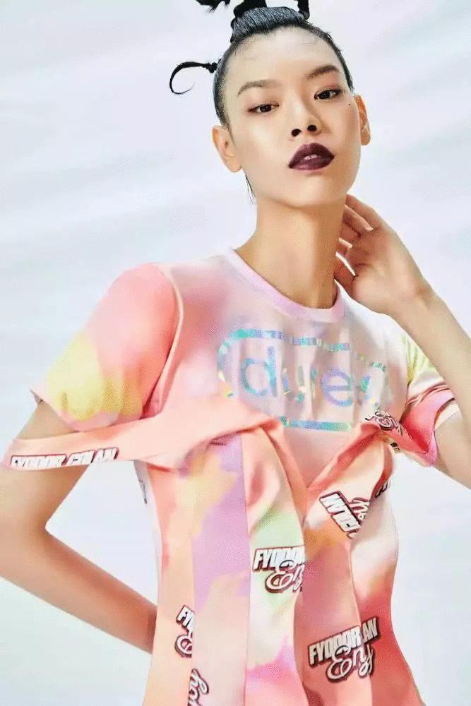 这些品牌推出的跨界潮服，掏空了我的钱包