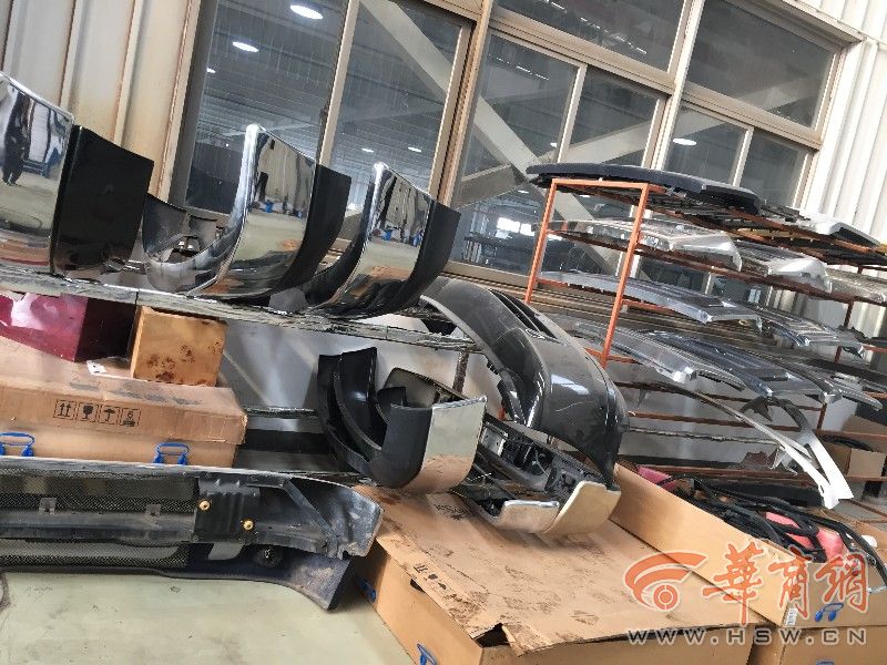 男子花了十几万买了一辆车,男子花了14万买奔驰