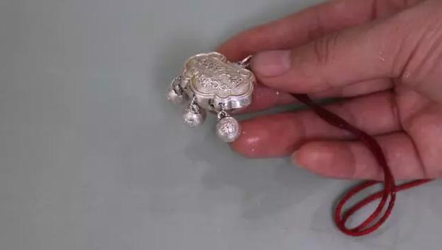 清洗银首饰的3种方法,银首饰清洗的最简单办法