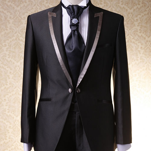 没有熨斗怎么熨衣服褶皱,衣服烫褶皱怎么恢复平整