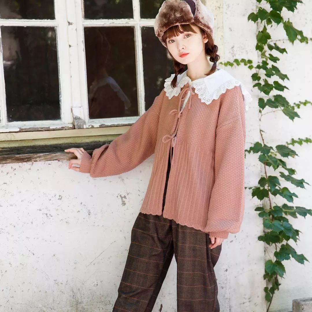 日杂少女改变风格,复古森女文艺优雅穿搭