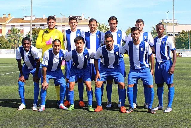 佛山这个“宝藏男孩”在葡萄牙追寻他的足球梦