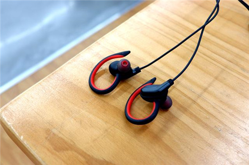 倍思游戏耳机c18,倍思c18沉浸式耳机