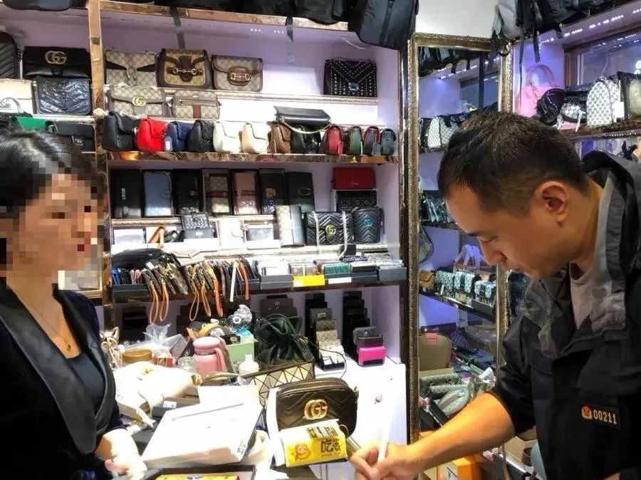 万国手表10000元左右,正品万国表名表1万左右