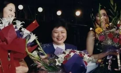 编织皇后李黎明,她是服装艺术界最耀眼的编织皇后