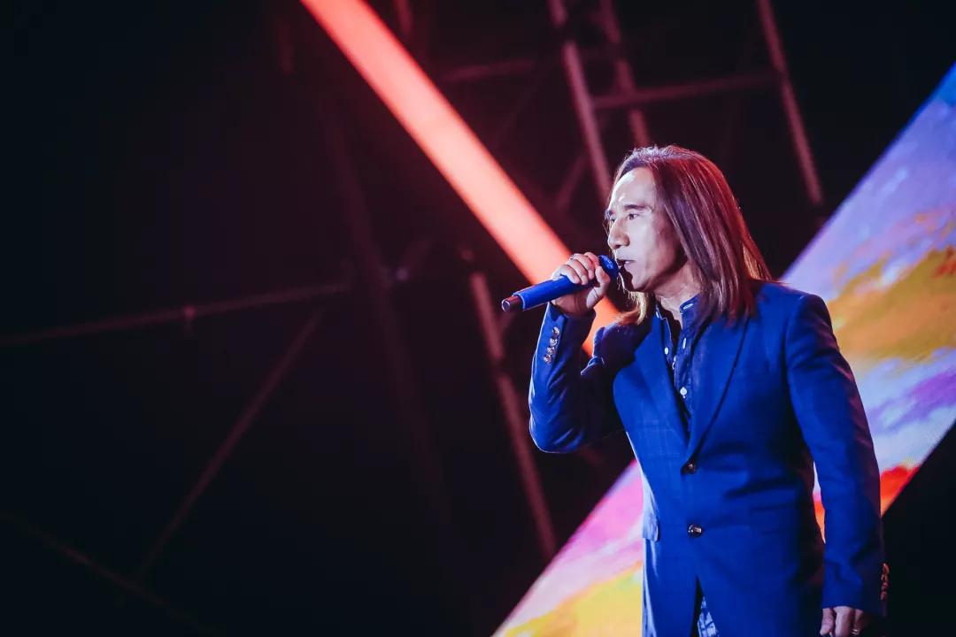 青春永远，金曲永恒：LoveRadio上海农商银行《最爱金曲榜》爱在东方美谷音乐盛典唱响经典，向爱致敬