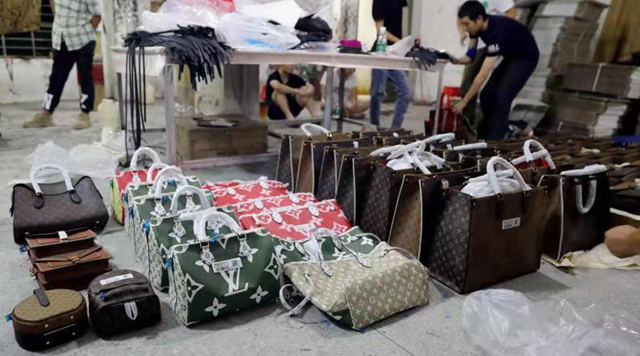 几百块钱的爱马仕,市场价要十几万的爱马仕