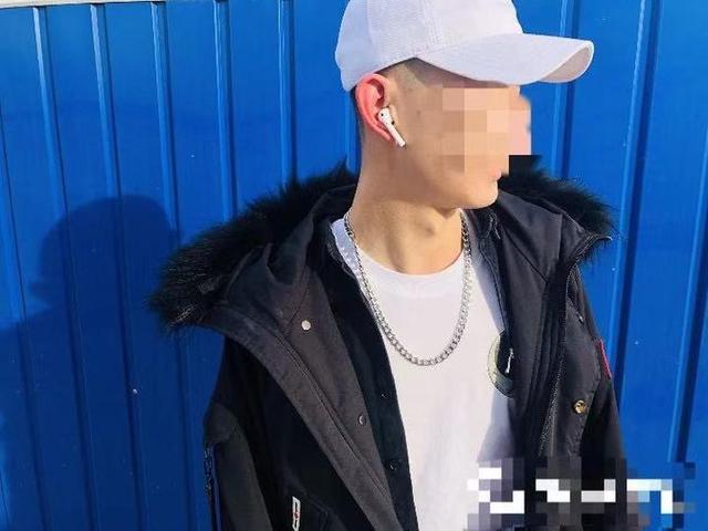 拿鳄鱼皮手包，系大牌皮带，戴大粗链子，在萧山机场有被这个“高富帅”骗过吗？