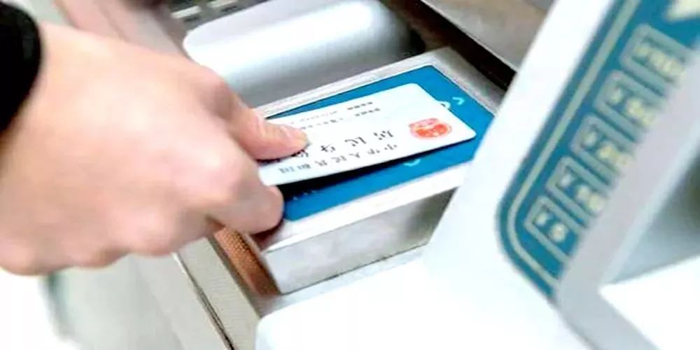 高铁在下一站上车必须要取票么,什么时候开始坐高铁不用取票了