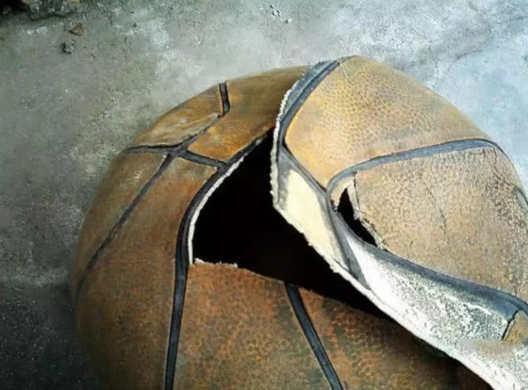 怎么制作钓鱼实用渔具视频,自制钓鱼桶渔具diy