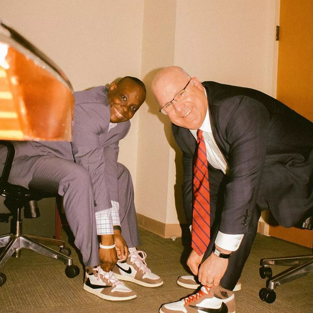 为什么都在说“2017-2019”？我只知道买鞋越来越南了