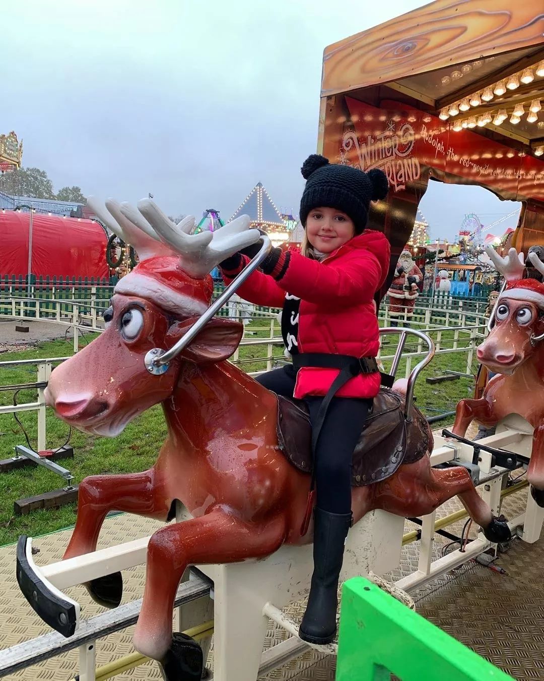 打出生起就坐拥23亿身家！英伦萌娃界新贵的时尚经|OK!Baby成为TA