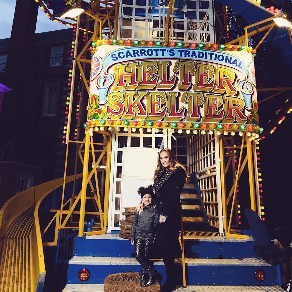 打出生起就坐拥23亿身家！英伦萌娃界新贵的时尚经|OK!Baby成为TA