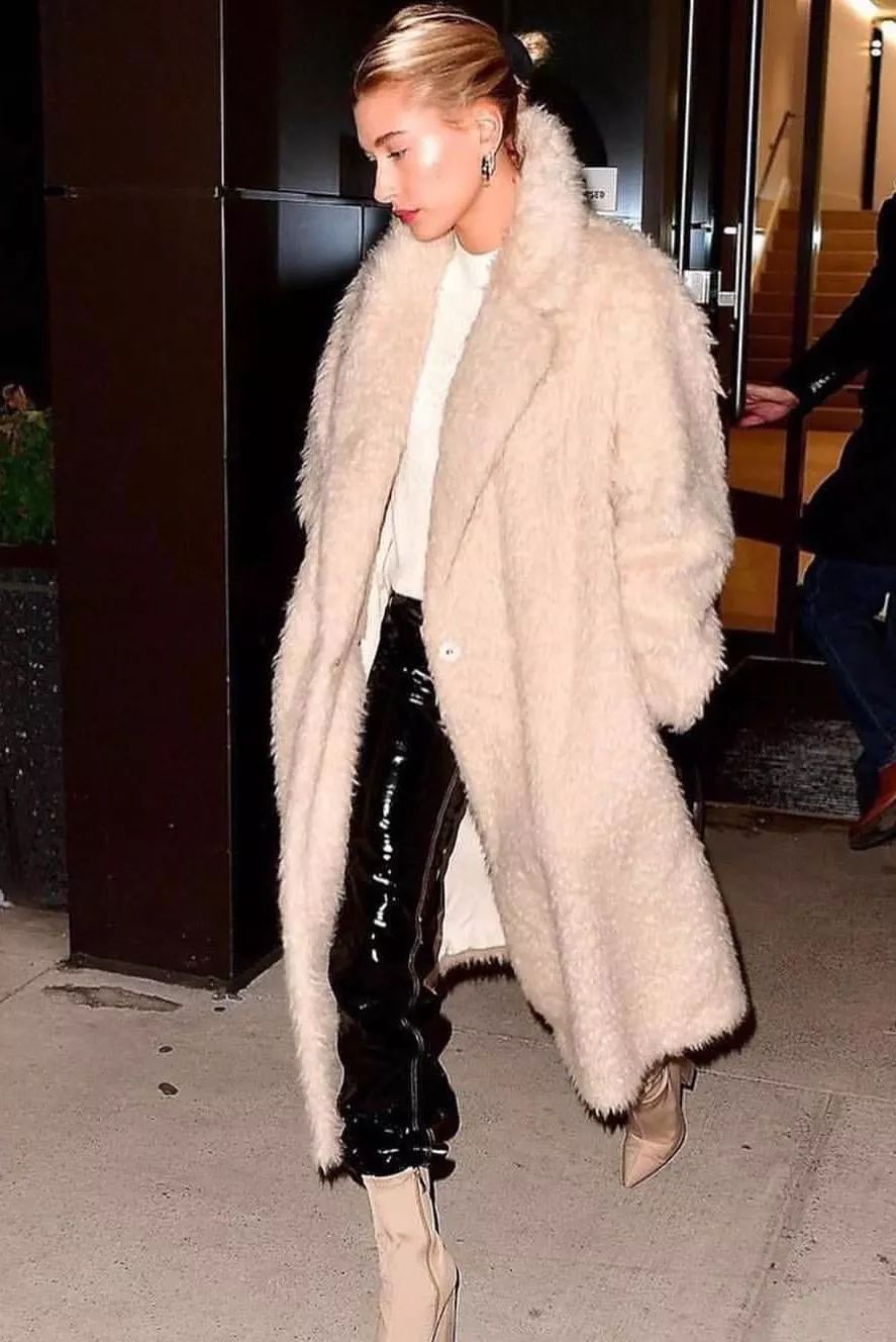 什么牌子的大衣好看又实用,大衣冬季必买的款式不过时