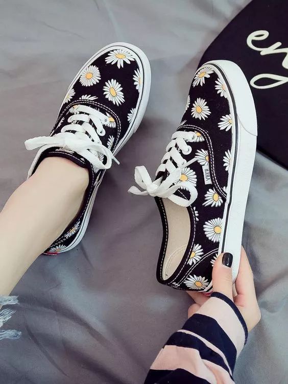 权志龙喜欢的雏菊是什么雏菊,权志龙的小雏菊为什么少一半