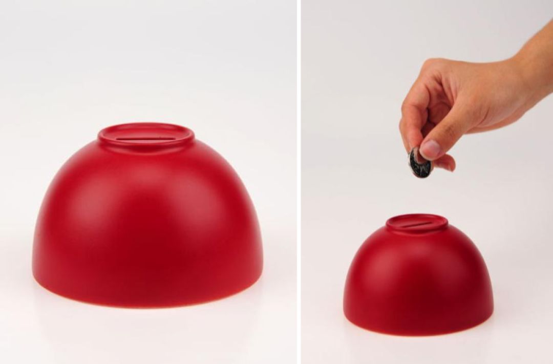 这个遥控器叫“挤粉刺”，按的时候就像我们在挤自己的青春痘