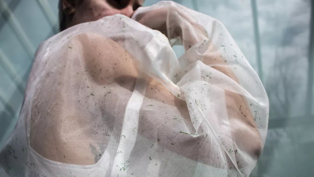 一千朵花填充出的「羽绒衫」|会烂吗？保暖吗？