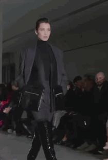 bella成长史,bella近照超模