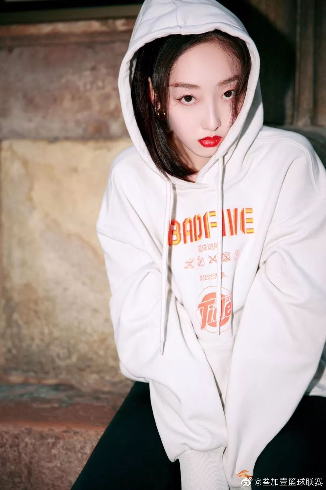 球鞋放薯条？皮卡丘变成碳？?洗衣液走秀了！这个世界太玄幻