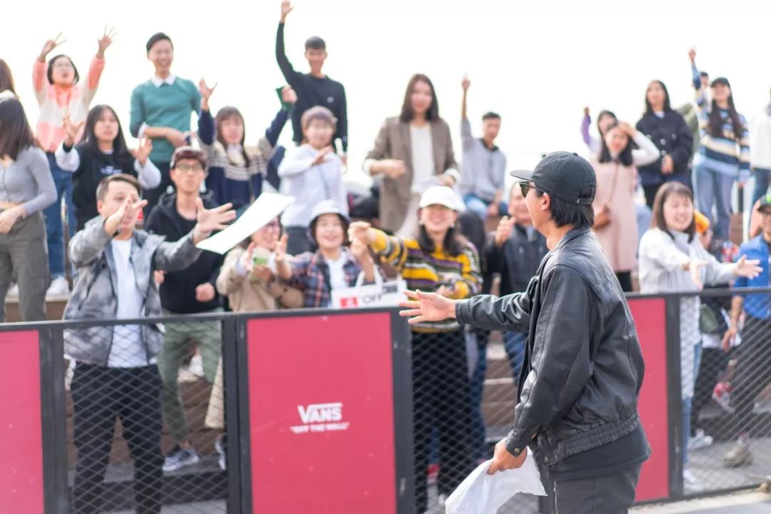 真·为滑板而生，传奇滑手SteveCaballero空降广州陪你重温与Vans经典的三十年