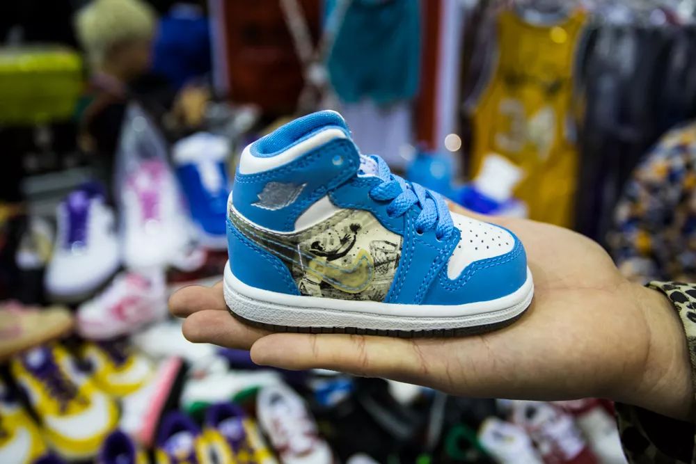 去了这个万人鞋展，才知道国内竟然有这么多「没见过的天价鞋」