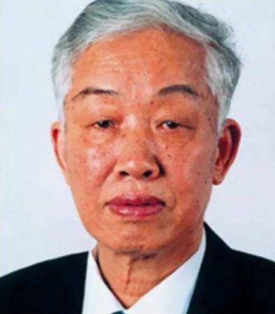 我们身边的楷模,榜样我们永远铭记