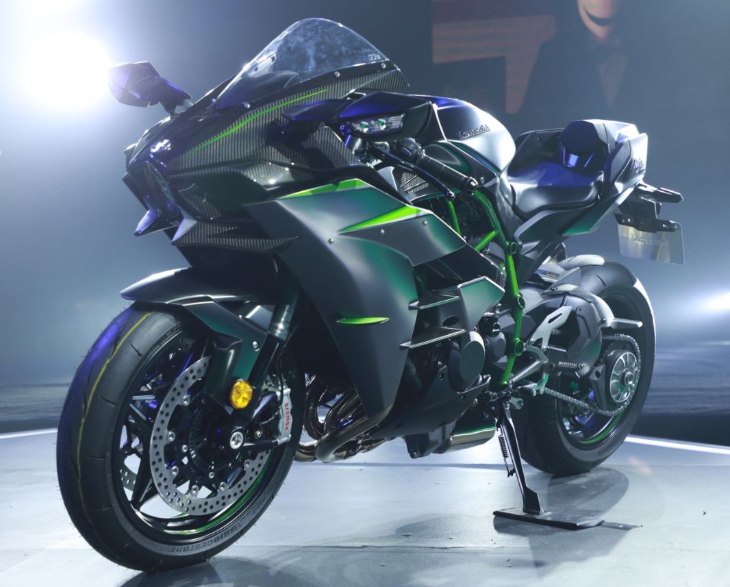 最新川崎zx10r评测,川崎zx-10r2021款摩旅