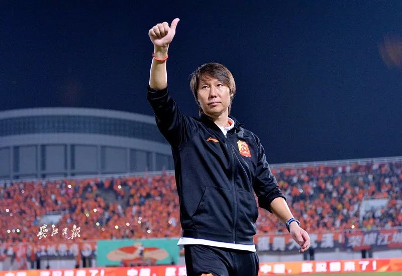 李铁国足主帅官宣卓尔选帅工作,中国足协官宣李铁任主教练