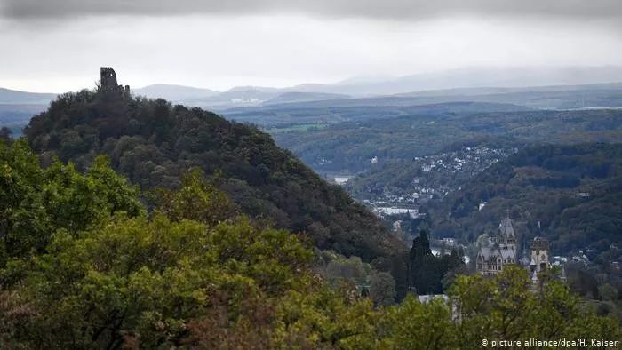 欧洲最美的十大山峰,德国经典风景高山