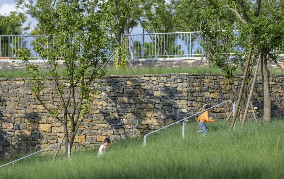 西秀区武当路虹山湖市民公园,安顺虹山湖市民公园