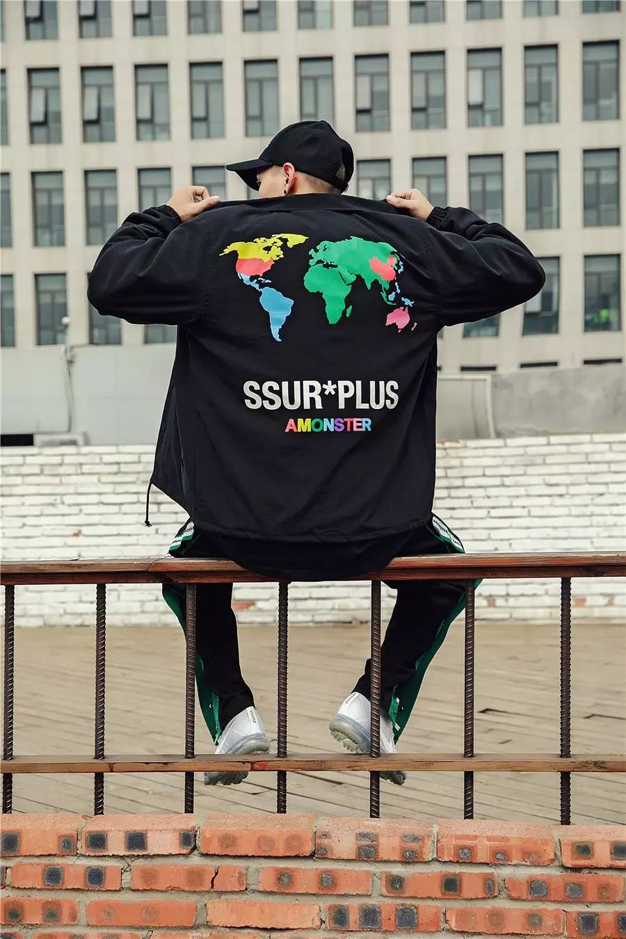 今天是秋冬服饰专场！长裤、帽衫、夹克都是秒杀价