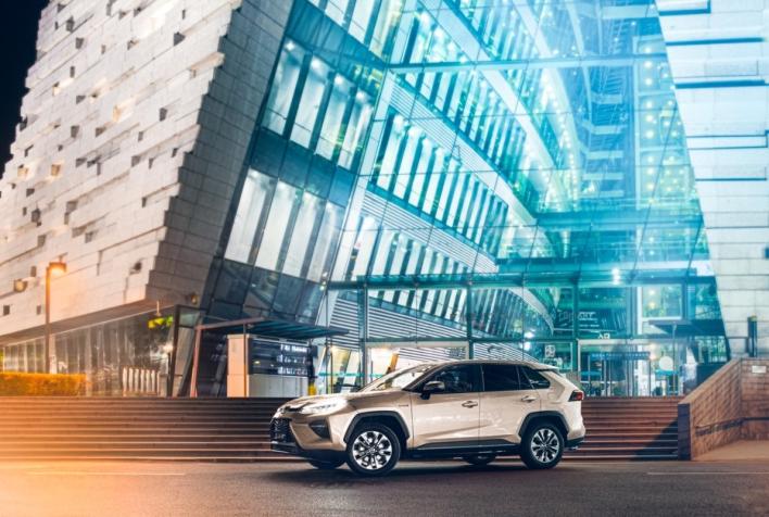 全新版广汽丰田威兰达年终促销价,2022款丰田威兰达降价5万优惠