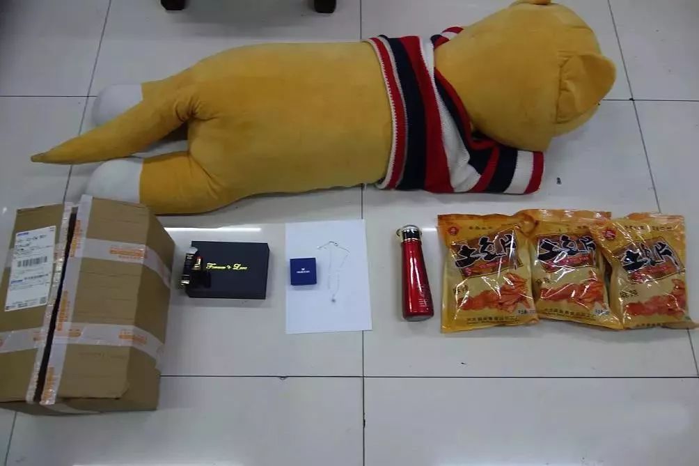 男子假扮女生只骗日本人,小伙子男扮女装骗男网友