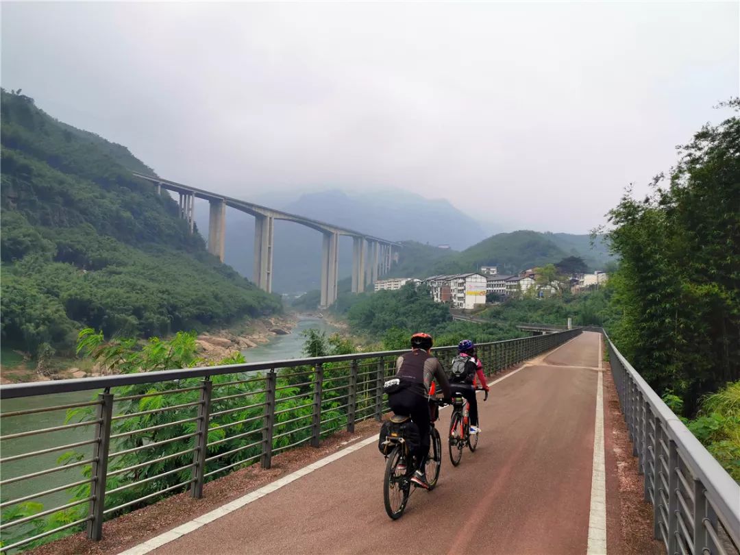 茅台到赤水骑行,赤水至茅台镇骑行栈道