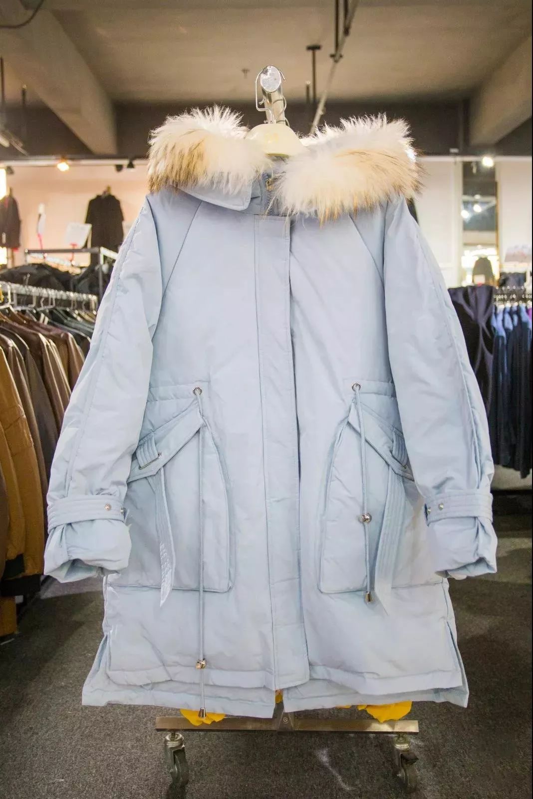 爆款羽绒服全场1元起,全场羽绒服低至199元起