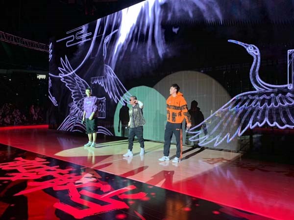 胡明轩赵睿万里长城,万里长城gai胡明轩花絮