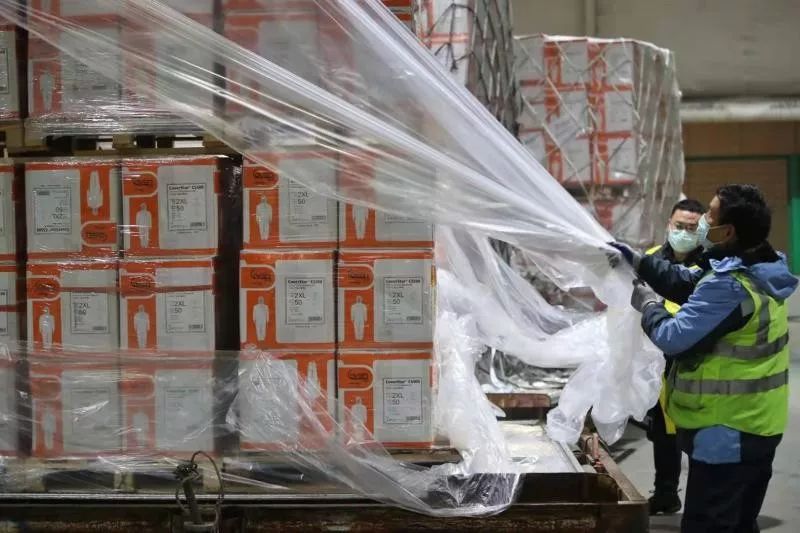 阻击疫情默默奉献祝福词,阻击疫情奉献一片爱心