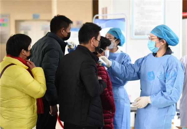 记者探访医院发热门诊,记者访武汉发热门诊