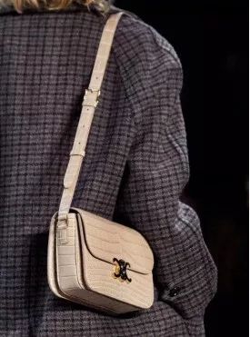 第一款包包该怎么选？这样买准没错