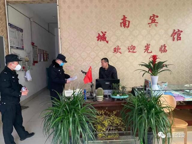 抗击疫情医护夫妻,抗击疫情夫妻档并肩奋战在一线