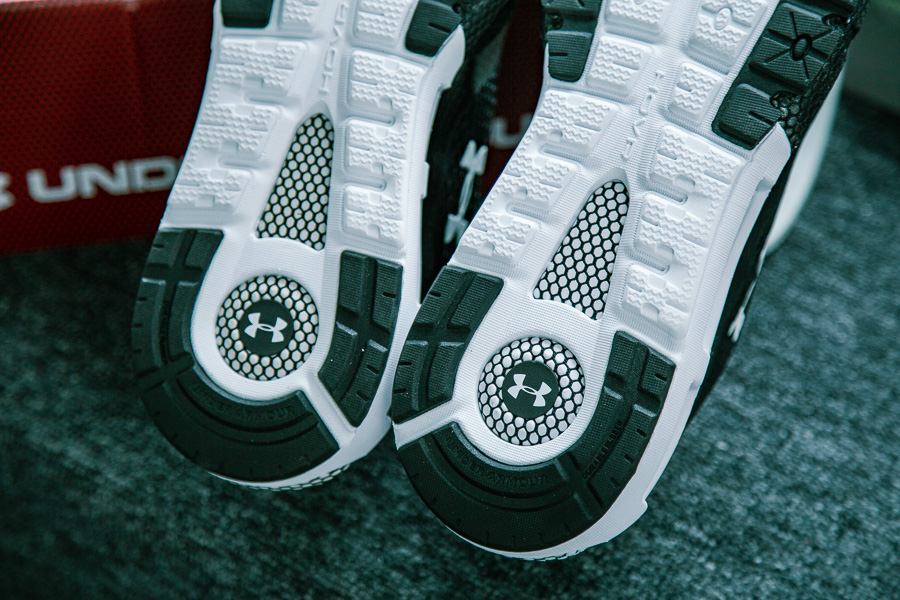 underarmourhovrhavoc2瀹炴垬娴嬭瘯,underarmourhovrphantomboot娴嬭瘎