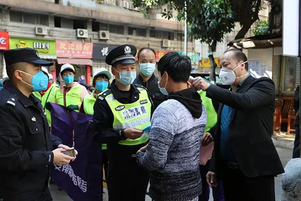 党员先锋筑牢防疫屏障,党员为基层防疫一线注入新的力量