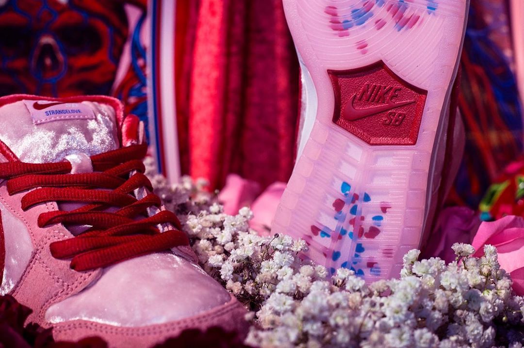 鹿晗上脚足球鞋,鹿晗创造营上脚dunk