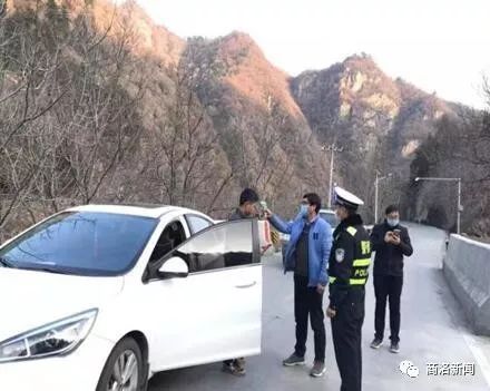 疫线故事,疫线坚守的故事