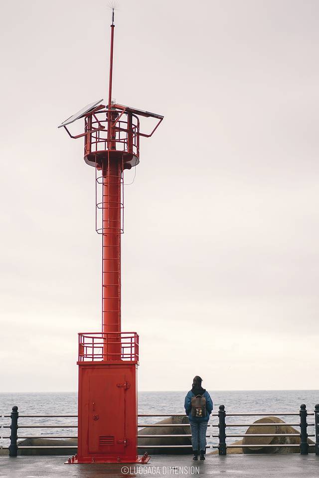 济州岛旅行遇到下雨,日记三年级海边游玩