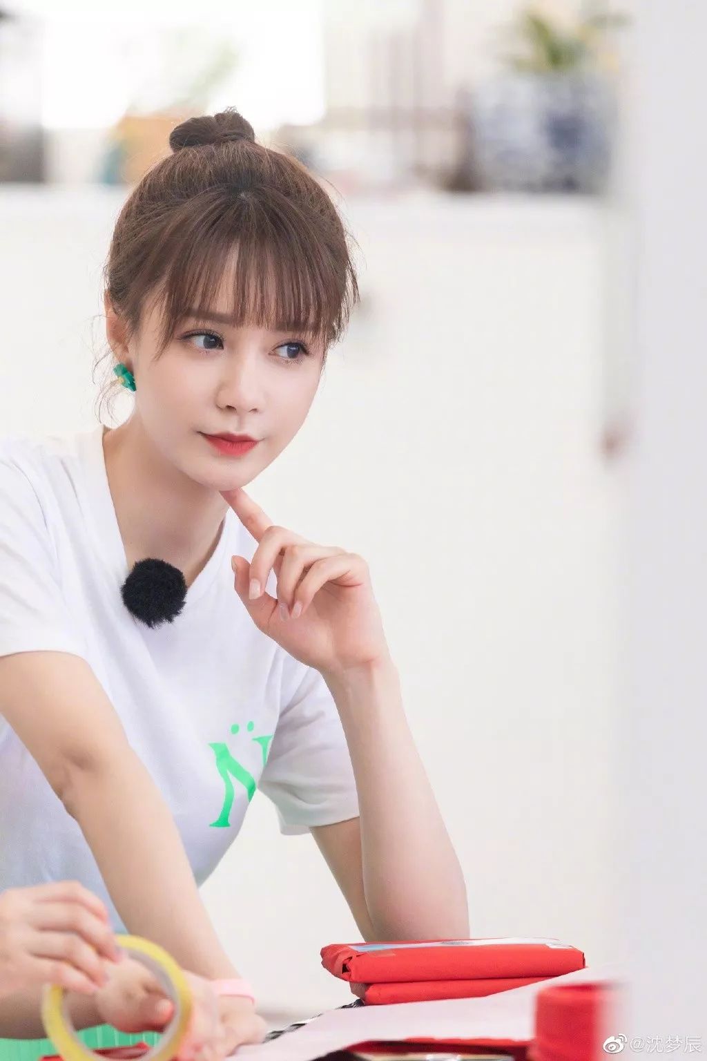 沈梦辰烫睫毛,沈梦辰太阳花睫毛